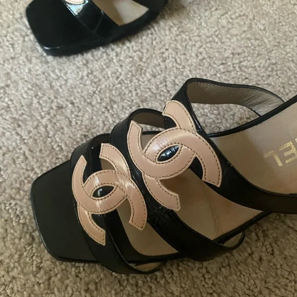 CHANEL slide block heel sandals sz37 - Picture 6 of 8